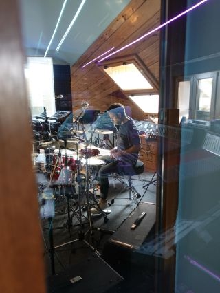 První den poslední SONO-fáze natáčení nové desky!!🎙️ #pesacirocknrollu #novealbum @sonorecords